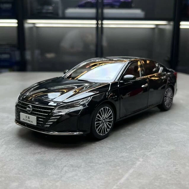 2022 Metal Diecast Car Model Toy Collection NIB/ 1/18 New NISSAN ALTIMA gift - Image 3 of 4