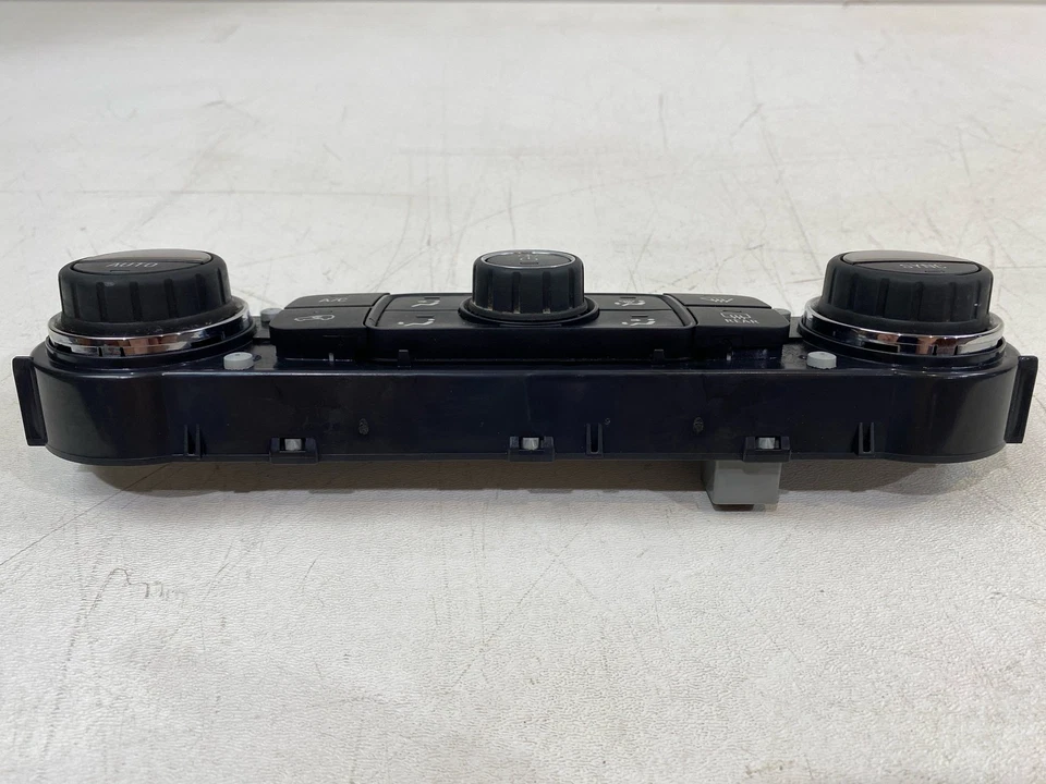 Se adapta a GMC ACADIA 2017-2023 control de temperatura del calentador de aire acondicionado delantero 84246526 OEM Foto 2 de 4