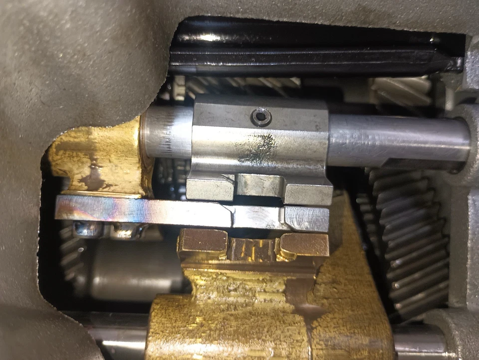 SRT4 T850 3-4 GARFO DE MUDANÇA DE TARUGO GARANTIA DE 1 ano - Imagem 4 de 4