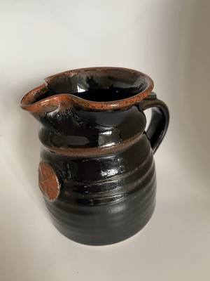 Vintage Keramik Kanne handgeworfen glasiert Kanne signiert 10 cm mit Herstellermarke