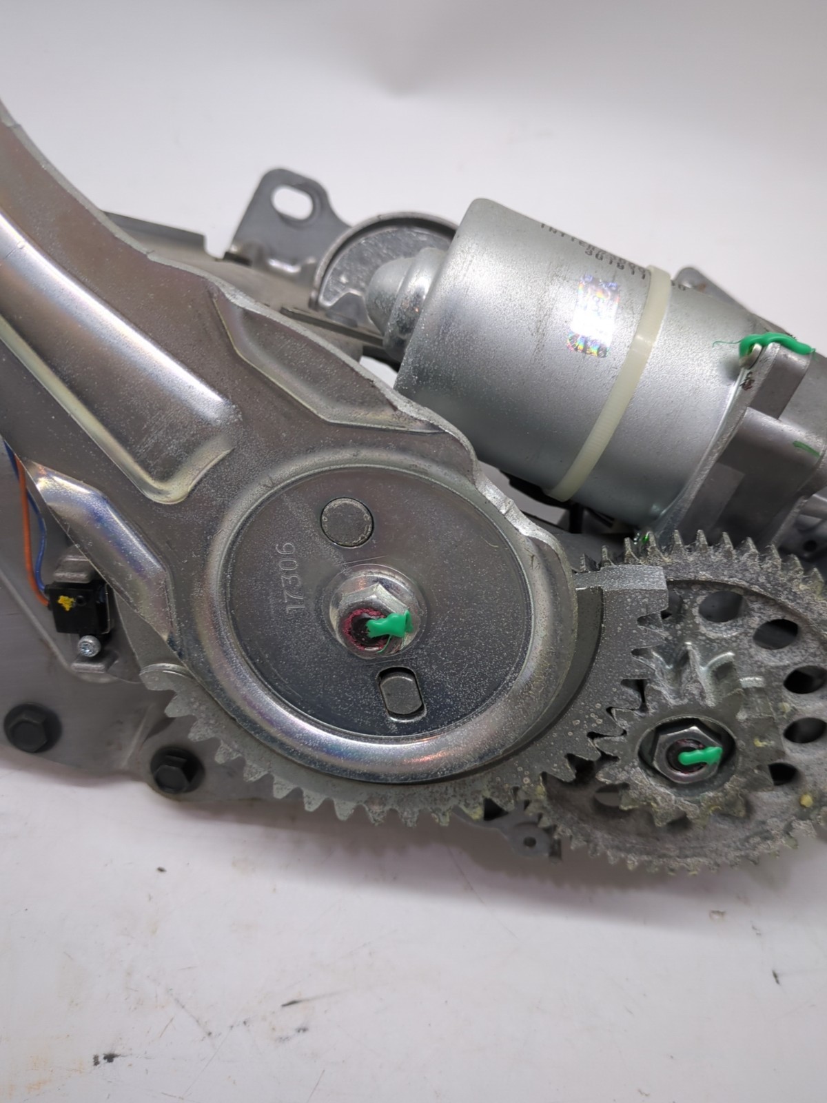 ✅ 2007 - 2014 Cadillac Chevrolet GMC Power Liftgate Tailgate Motor Assembly OEM