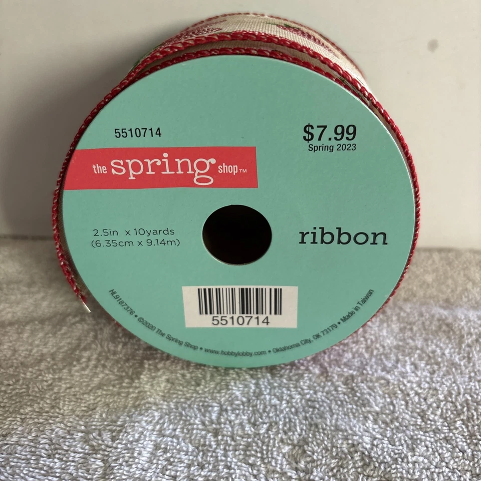 Cinta de fresas y flores. 2 1/2 x 30 pies medidos y abiertos. Cinta con cable Foto 3 de 4