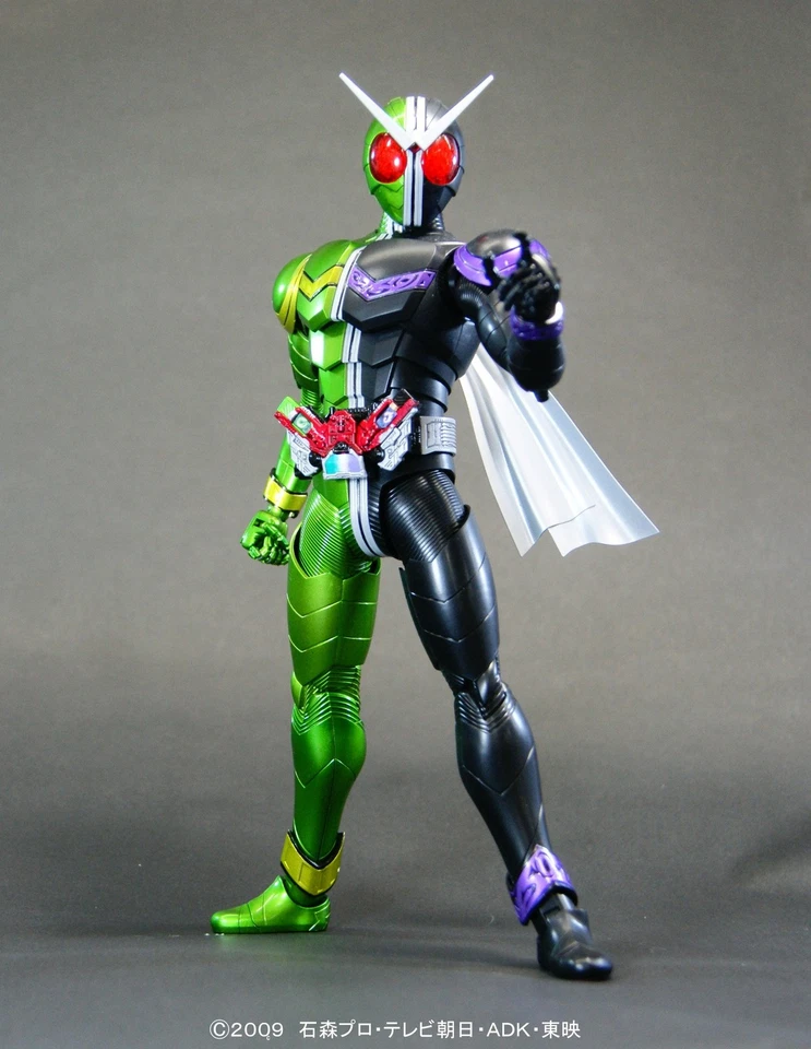 MG FigureRISE 1/8 Kamen Rider W Cyclone Joker Kamen Rider Double Action Figure - Image 2 of 4