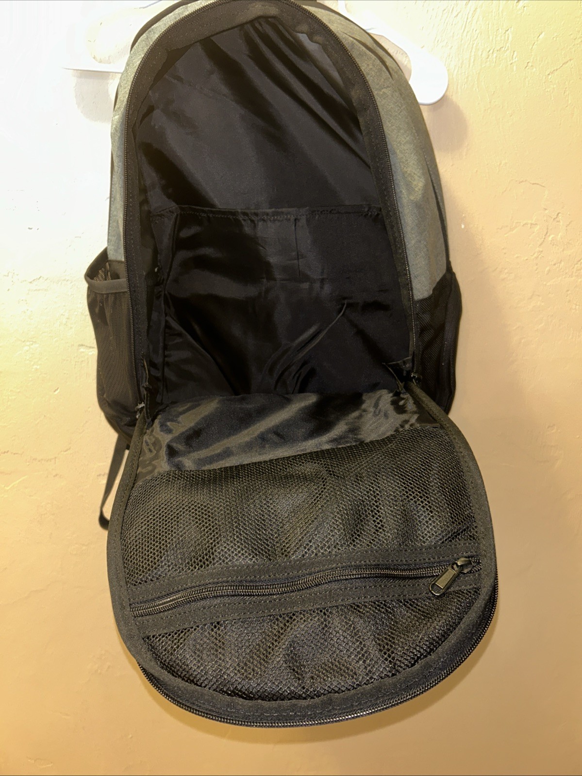 Billabong Command Back Pack Laptop Backpack Black… - image 8