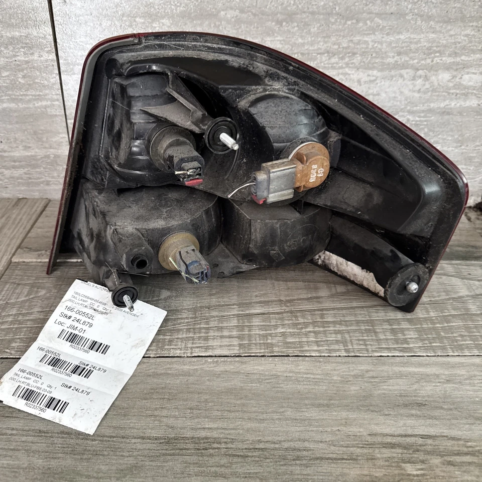 🇺🇸 2008-2009-2010 Dodge Avenger conductor trasero lado izquierdo luz trasera lámpara trasera fabricante de equipos originales Foto 4 de 4