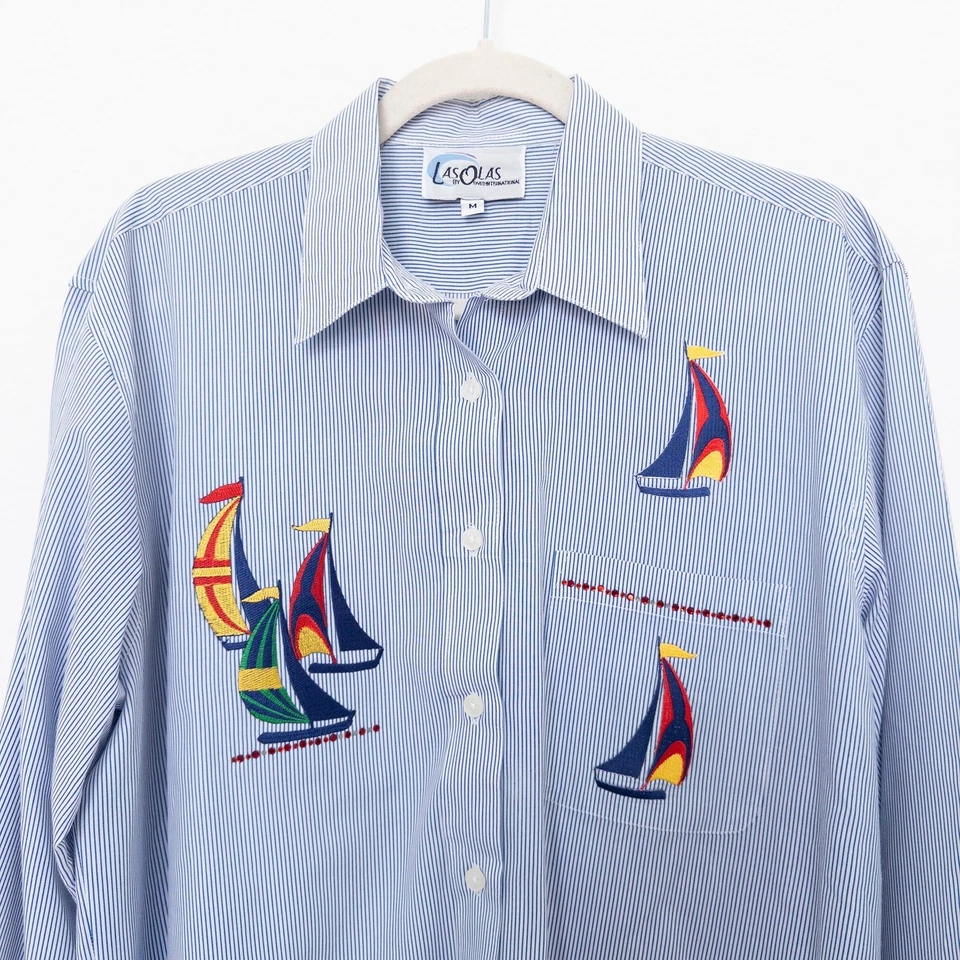 Camisa De Colección Las Olas Para Hombres Talla M Azul Rayas Abotonada Bordada Barco Náutica Foto 3 de 4