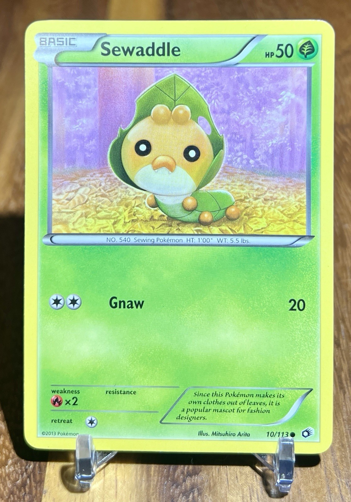 Sewaddle 10/113 Common Legendary Treasures Pokemon Lightly Played