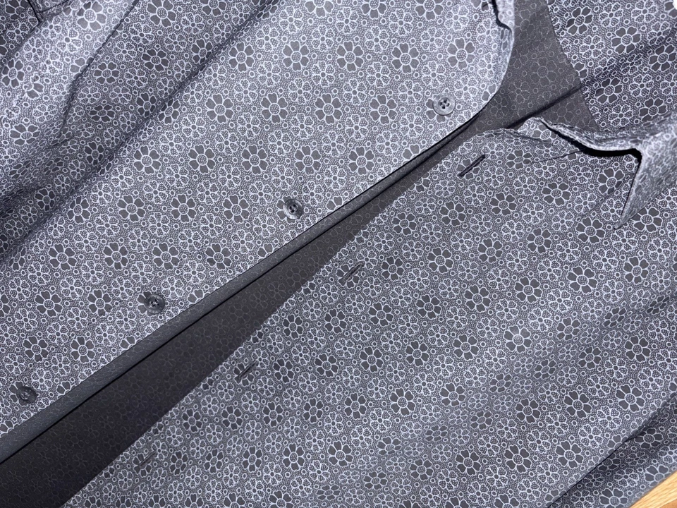 Men's Jasper Conran Grey Geo L'Sleeved Collared Shirt, UK Size M, chest 39-42' - Image 4 of 4