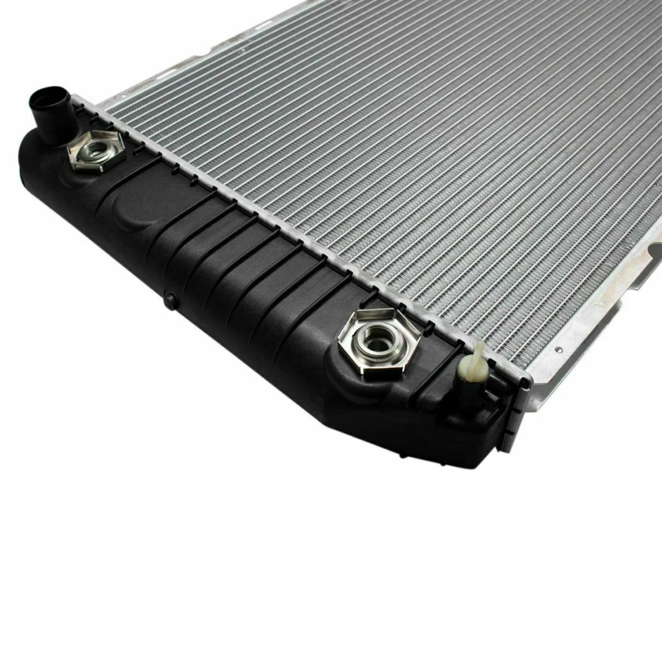 New Radiator For 1995-2000 Chevrolet GMC C/K Trucks 5.7L GM3010240 52469470 Foto 3 de 4