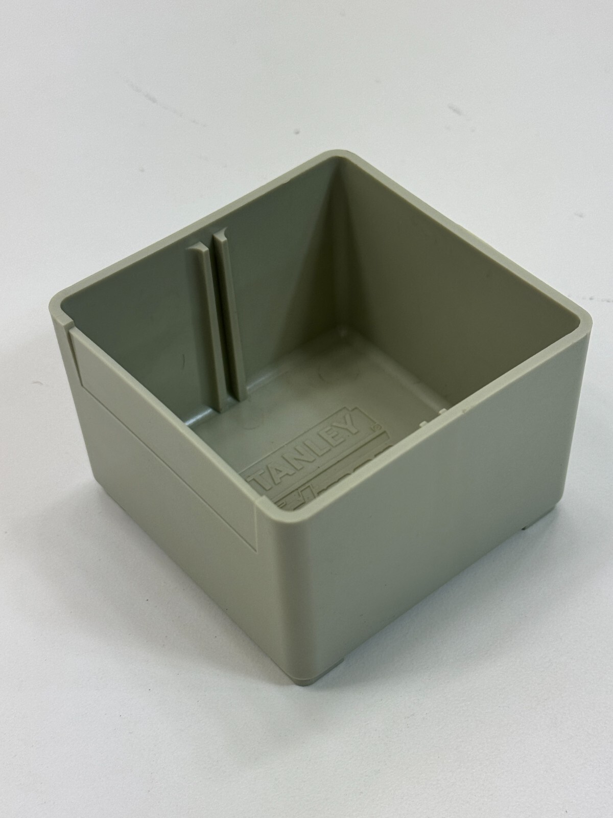 Used lot of 64 Vidmar cups 3"x3"x2" BN2544 Organizer Toolbox Dividers