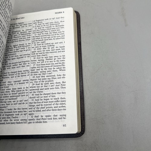 The New Testament Of Our Lord and Savior Genuine Leather 1988 - Picture 11 of 15