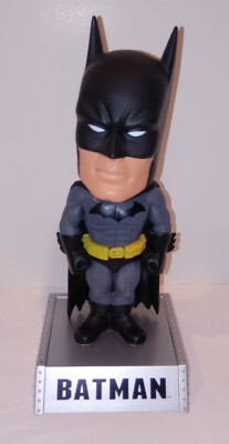 BATMAN DARK KNIGHT BOBBLEHEAD Funko Wacky Wobbler DC Universe Comics bobble