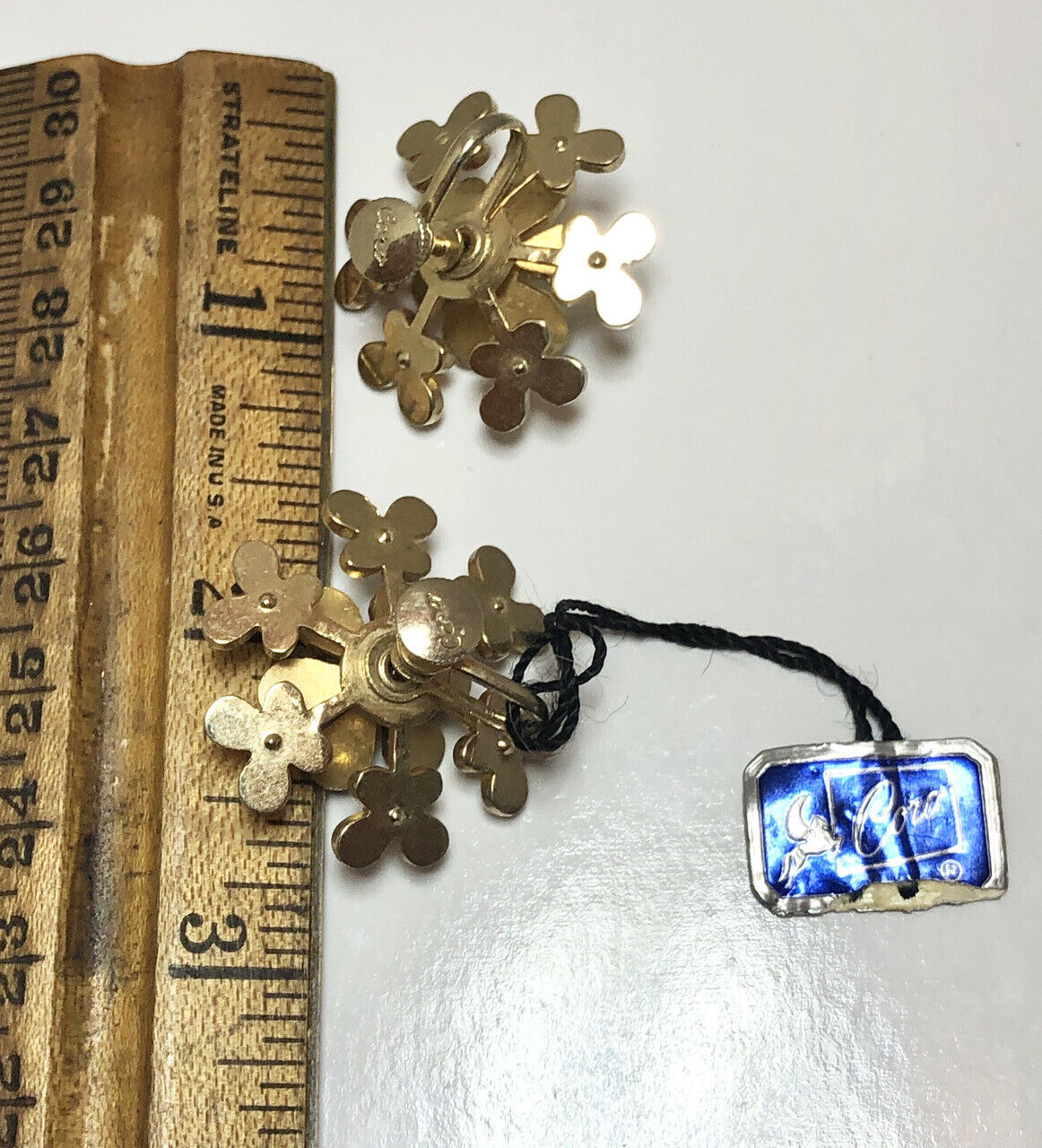 Coro vintage white enamel flower earrings with or… - image 4