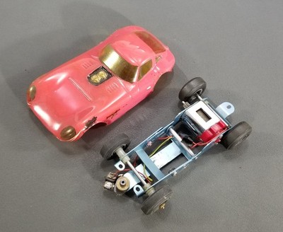 Vtg 1960s 1/24 Scale Slot Car w/Cheetah Body Runs