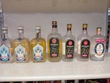 Bottiglie Stock Con Sigillo