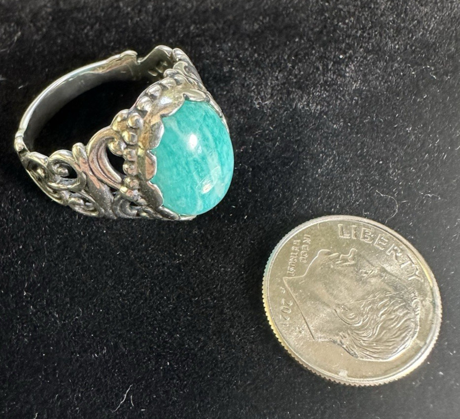 Intricately Designed Gemstone Ring - image 8