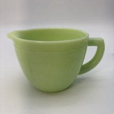 Vintage McKee Jadeite Glass 2-Cup Measuring Cup Pitcher Sunflower Bottom