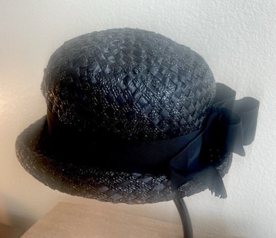 Vtg 1950s-60s Black Woven Straw Cloche Hat Union Made Ribbon Bow Textured Weave