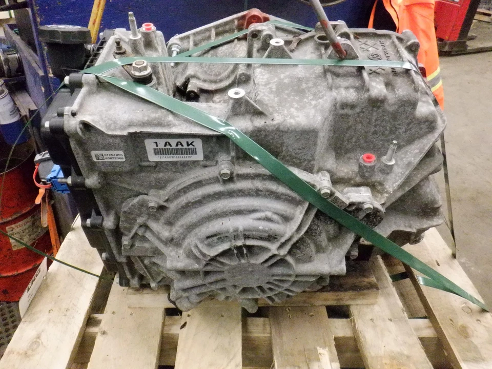 2011 Chevrolet Traverse Automatic Transmission 136K Miles OEM LKQ - Image 3 of 4