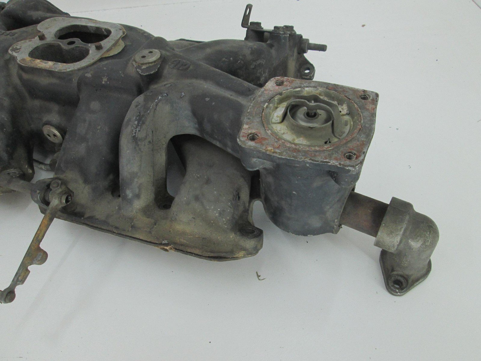 Rolls Royce Bentley T1 Silver Shadow intake manifold (USED)