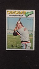 1977 Topps Baseball card # 285 Brooks Robinson    ( G to VG )