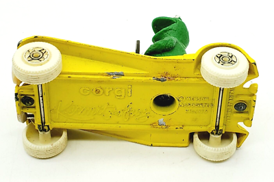 Corgi Die Cast Metal Car Kermit The Frog Sesame Street Muppets
