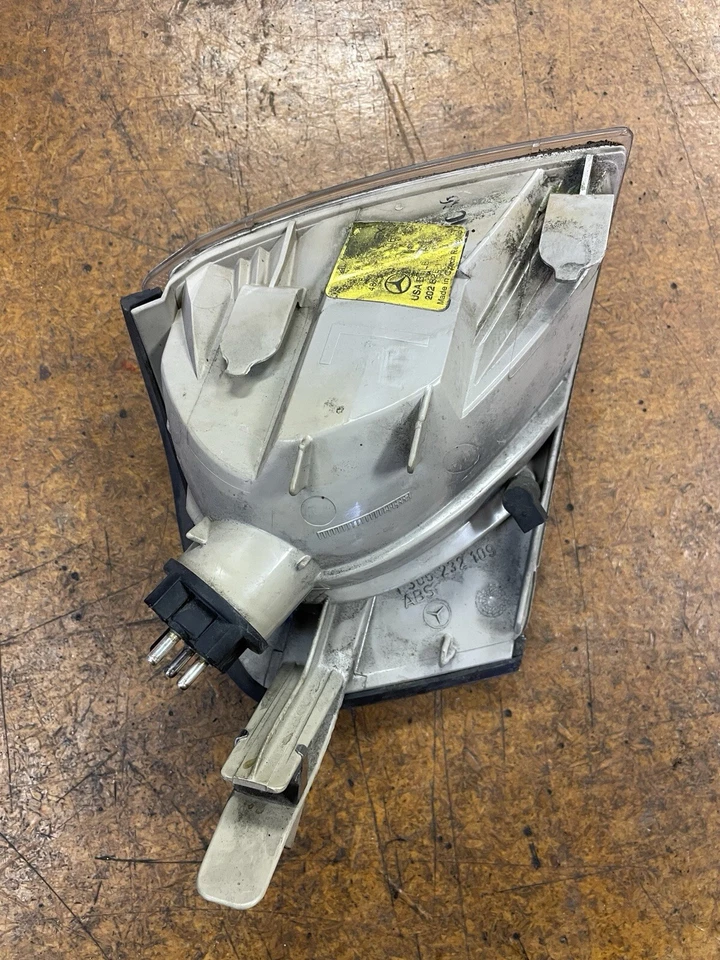 Левый передний водительский поворотник со стороны водителя для Mercedes W202 C230 C280 1994-00 годов выпуска 202 826 11 43 - Изображение 3 из 4