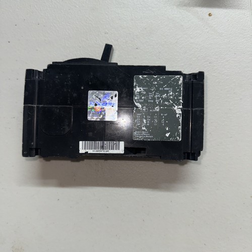 Interruptor de circuito cuadrado D FAL12030 30A 1P 120V tipo FAL 30 amperios 1 polo FAL-12030 - Imagen 2 de 5