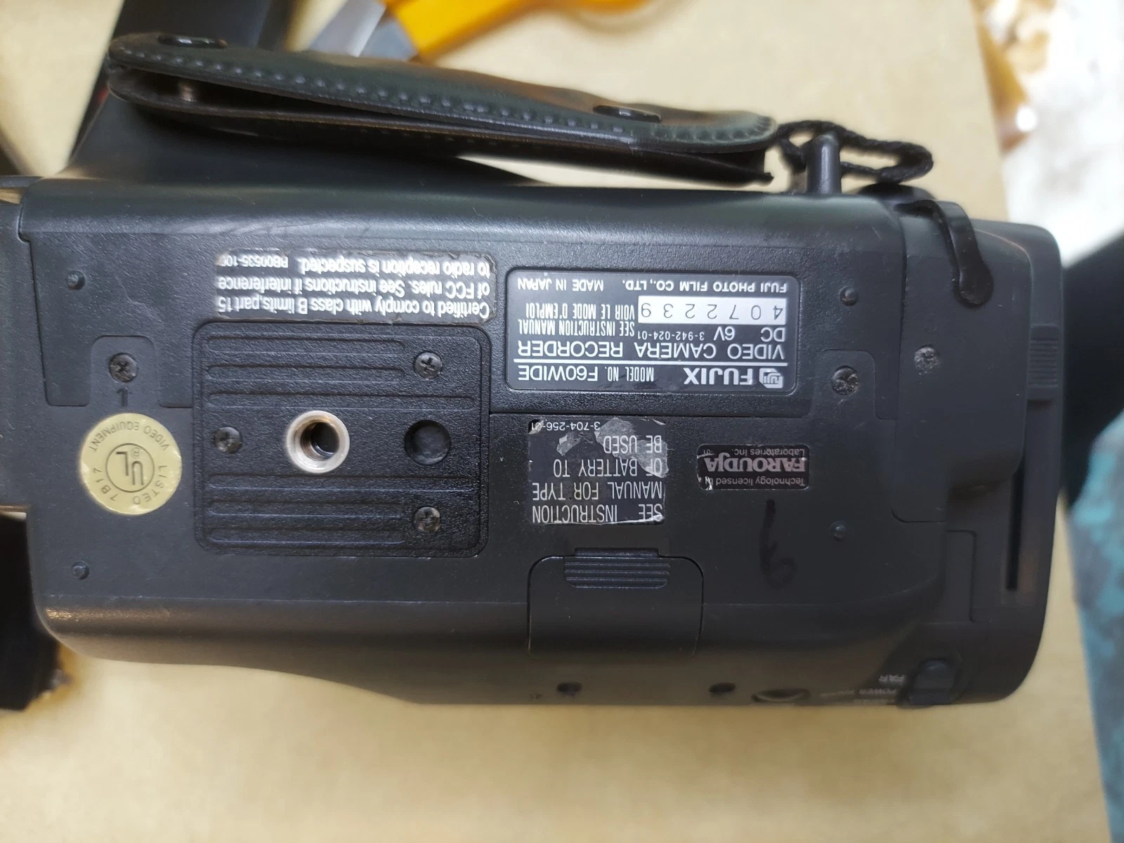 Fujix-8 Video Camera Recorder F60wide Power Source Battery Cords Remote image 14