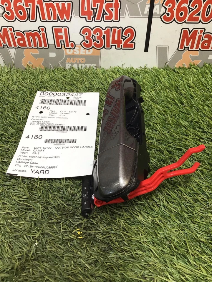 ✅ Manija de puerta exterior derecha Toyota Camry 2017 1H1 FF15 Pn: 69257-06020 OEM Foto 4 de 4