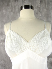 Vintage Vanity Fair Size 38 White Lace Double Chiffon Slip Nylon Antron MINT