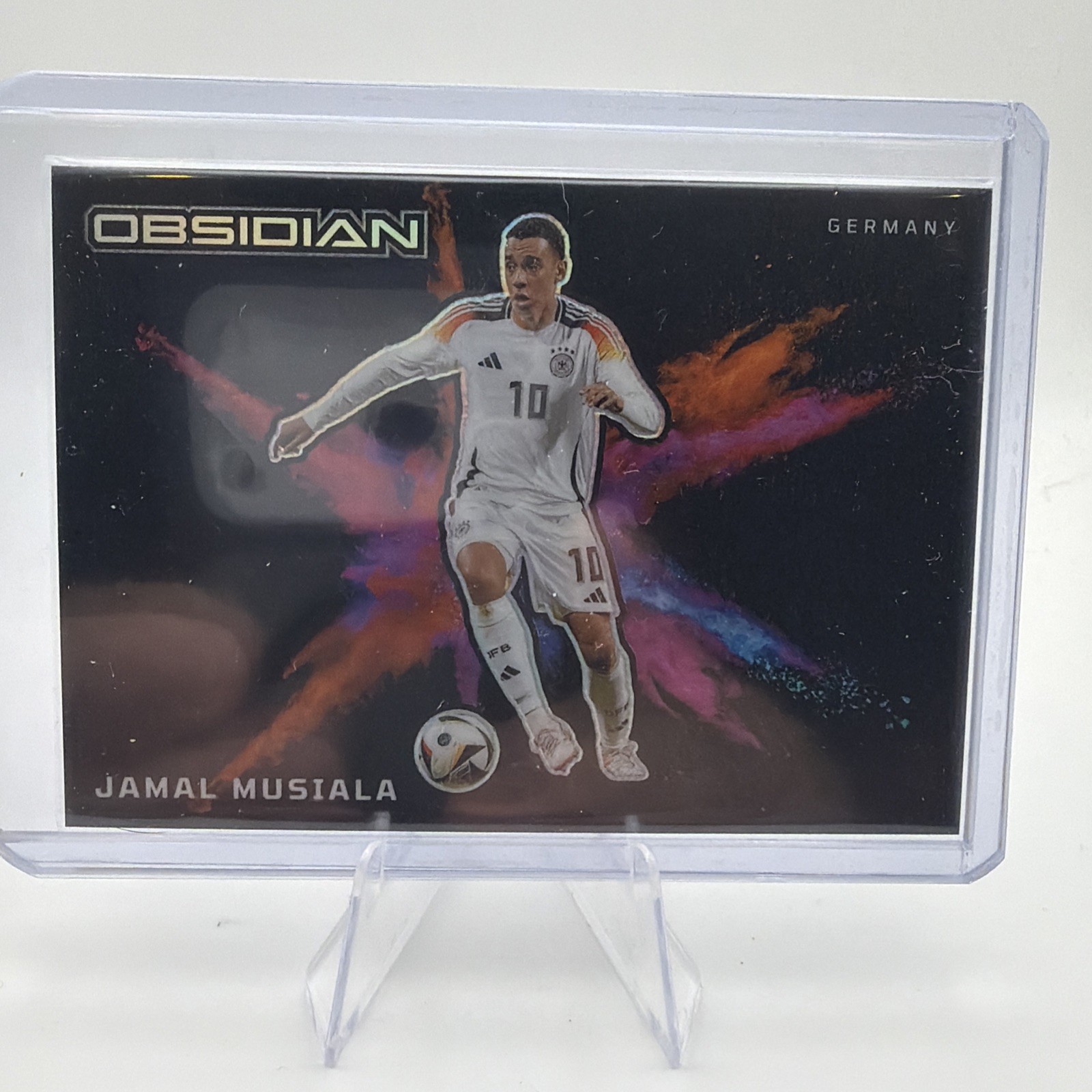 2023 PANINI OBSIDIAN - BLACK COLOR BLAST #10 JAMAL MUSIALA - FIFA ⚽️