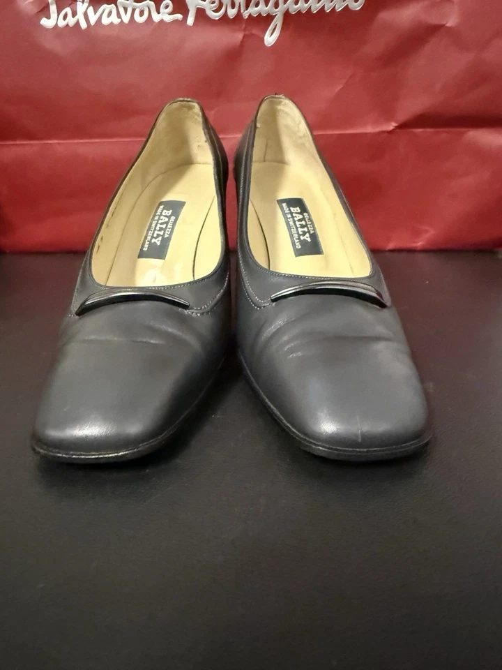 Zapatos de salón Bally para mujer 6 zapatos de tacón gris de cuero de EE. UU. Foto 4 de 4