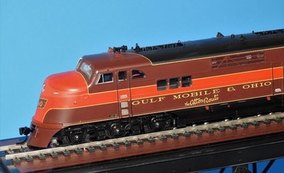HO GM&O EA A-unit Diesel Locomotive #100A - BROADWAY LIMITED 5505