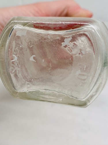 Vintage Little Red Hen Nursery Rhyme Glass Baby Bottle Samuel Callet - Picture 5 of 6