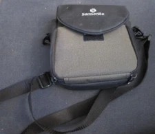 Samsonite Multi Pocketed and Compartmentalized Shoulder Pack 7" x 8" x 2½"