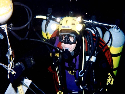 BEYOND BLUE "Journey into the Deep" - NUNO GOMES Autobiography of a Deep Diver  - Picture 4 of 8