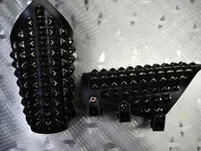 STUDDED OLD SCHOOL LEATHER GAUNTLETS...DEATH METAL...(MDLG0102)....DECAPITATED'S