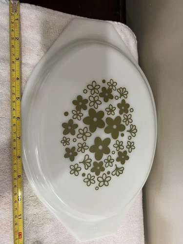 Vintage, Pyrex, Spring Blossom/Crazy  Daisy 945C Casserole Lid Only (1)