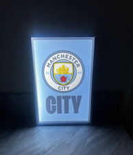 Manchester City FC offizielles LED Wappen Slogan Wandbehang Leuchtkasten Schild MCFC