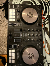 Native Instruments Traktor Kontrol s2 MK3