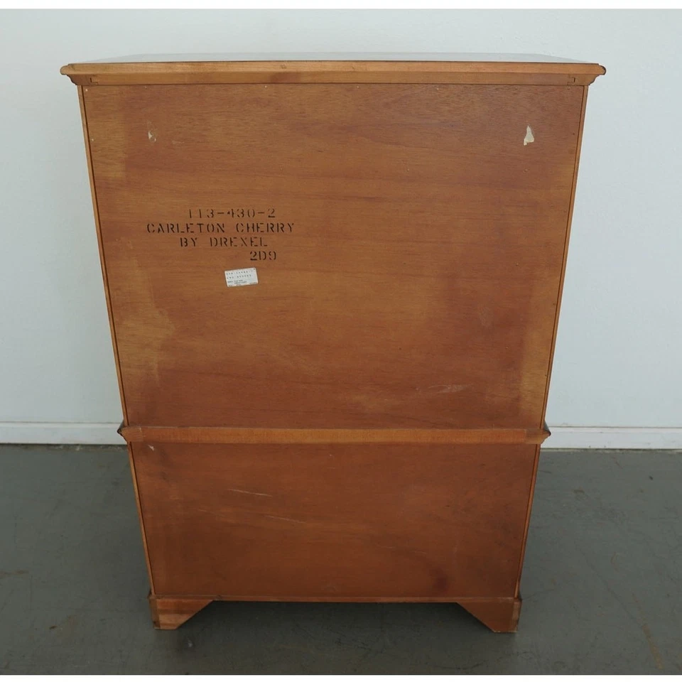 Cómoda vintage Drexel Carleton Cherry 6 cajones - Precio original $3,000 Foto 2 de 4