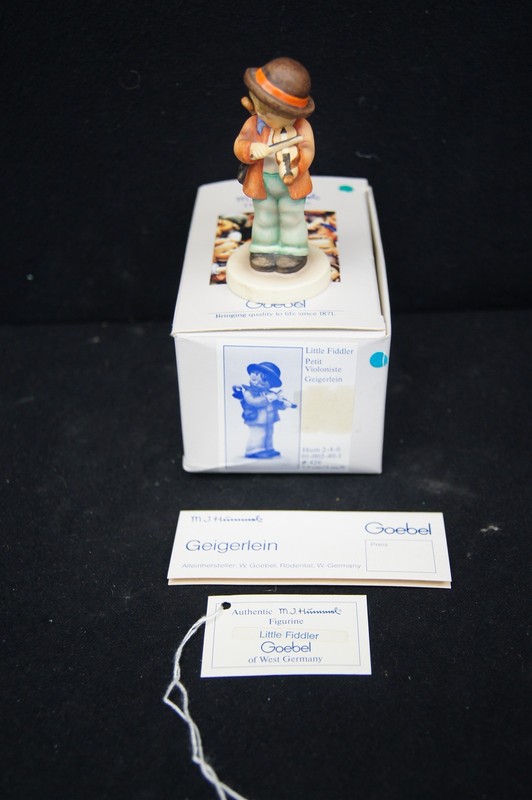 HUMMEL GOEBEL Porcelain Figurine #2 4/0 Little Fiddler 3.5" TMK-6 W/Box