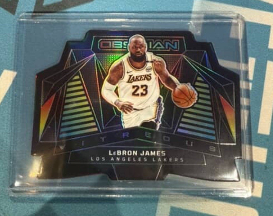 2024-25 Panini Obsidian LeBron James Vitreous #10 SSP CASE HIT