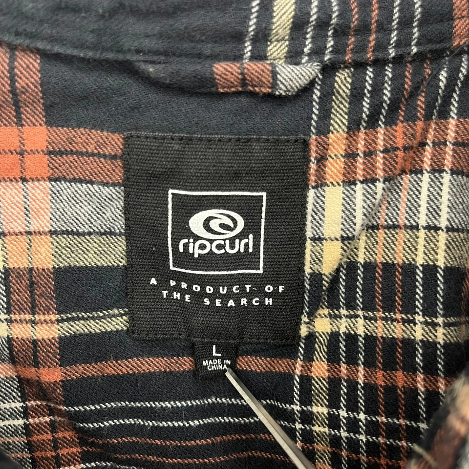 Ripcurl Long Sleeve Button Shirt Men's Size L Navy Blue Plaid Pockets Cotton  - Image 4 of 4
