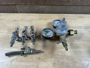 Vintage Taprite 740 Dual Gauge Regulator w/ Attachments