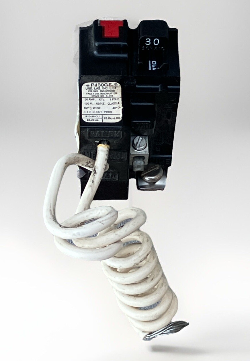 P130GF SIEMENS ITE "BULLDOG" PUSHMATIC GOULD 30 AMP, 1 POLE GFCI GFI 30A 120V