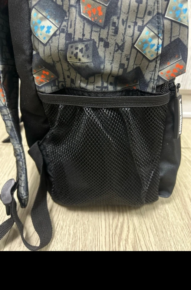 Zaino ufficiale Minecraft per bambini nuovi con cartellino 43x33 cm - Immagine 3 di 4