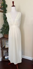 JCPenney Ultriana Textured Polyester Cream Long Nightgown Union Tag sz M Vintage