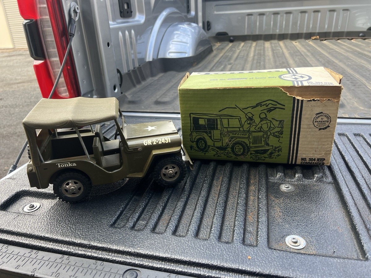 Vintage TONKA 1965/6 Pressed Steel Army jeep commander w box very